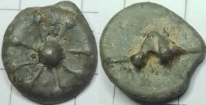 knoop zonnetje met bolletjes