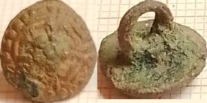 knoop roosje in cirkel met parelrand