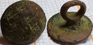 vlechtbandknoop met parelrand