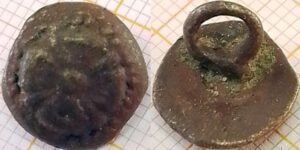 knoop viooltje met parelrand