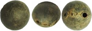 knoop bolvorm hol twee gegoten delen verticale naad 16mm