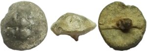 knoop kruisje draad loodtin 14mm